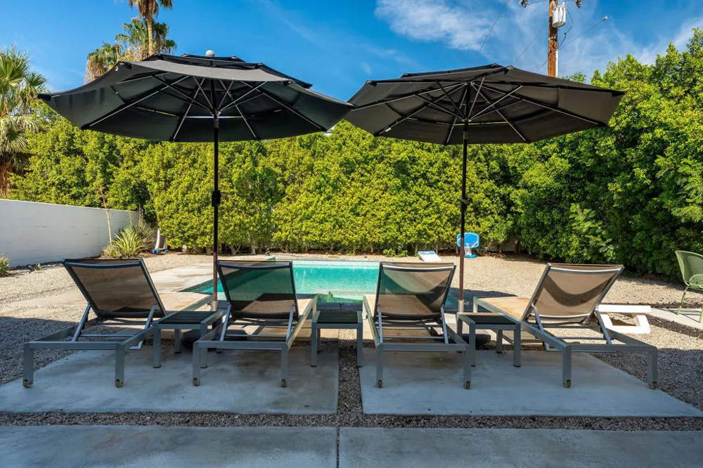 3772 E Camino Parocela Palm Springs, CA 92264