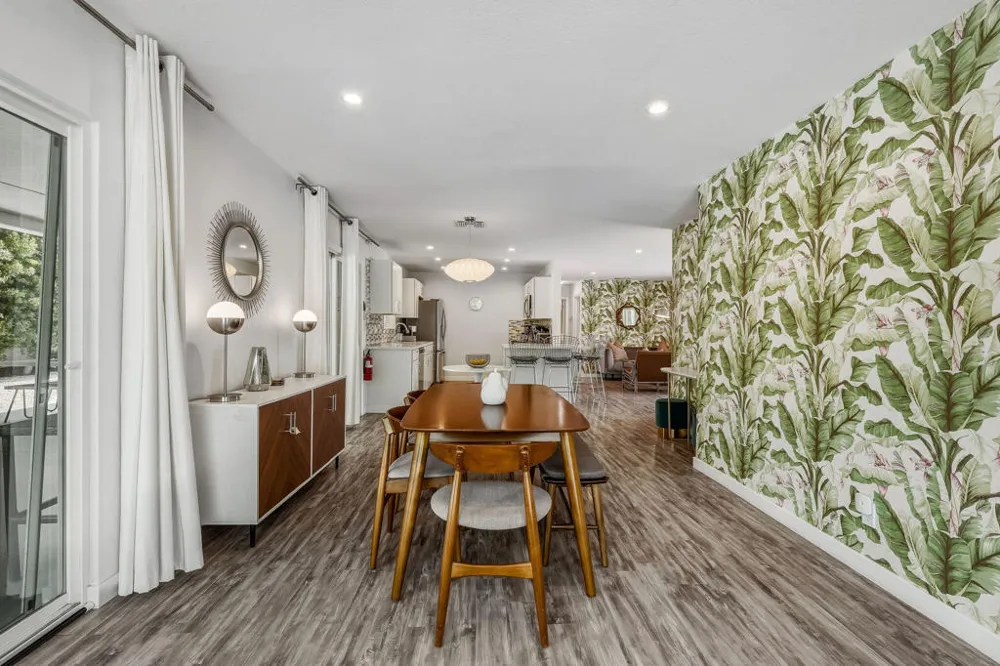 3772 E Camino Parocela Palm Springs, CA 92264