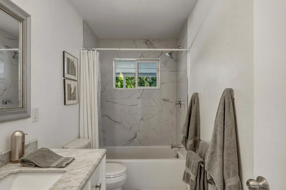 3772 E Camino Parocela Palm Springs, CA 92264