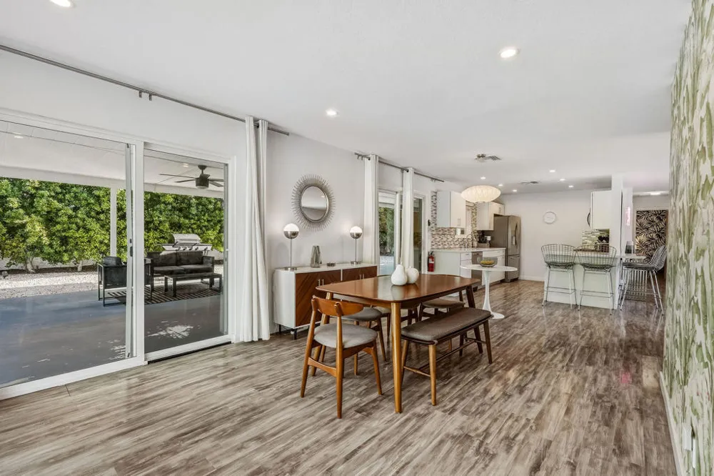 3772 E Camino Parocela Palm Springs, CA 92264
