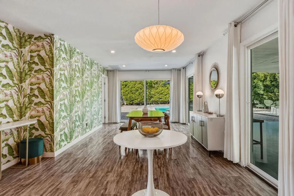 3772 E Camino Parocela Palm Springs, CA 92264