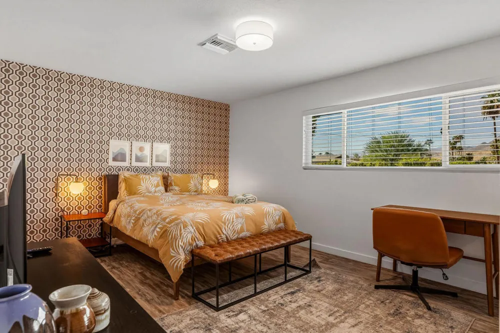 3772 E Camino Parocela Palm Springs, CA 92264