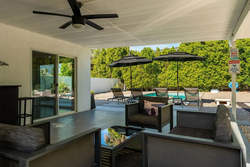 3772 E Camino Parocela Palm Springs, CA 92264