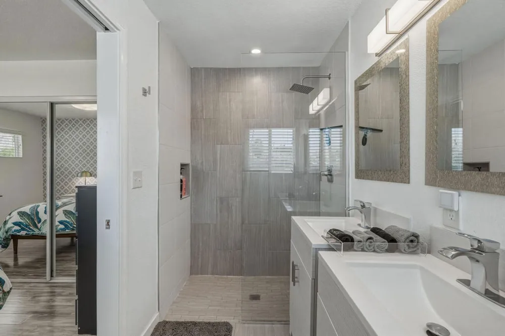 3772 E Camino Parocela Palm Springs, CA 92264