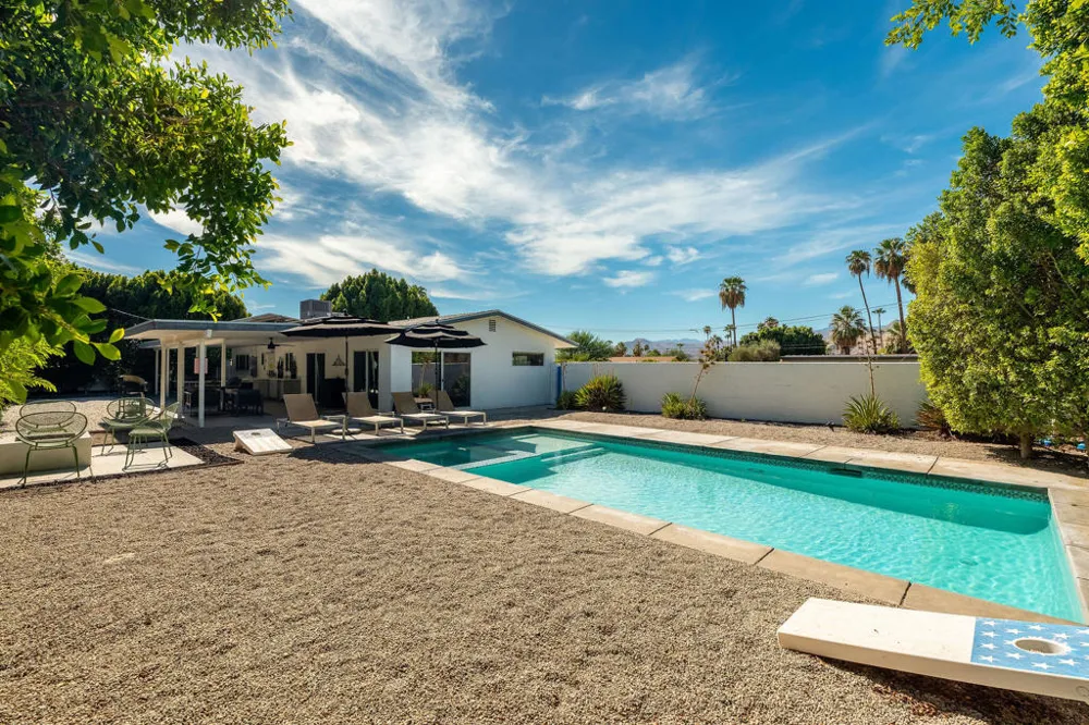 3772 E Camino Parocela Palm Springs, CA 92264