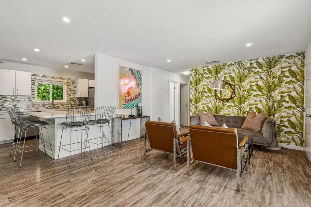 3772 E Camino Parocela Palm Springs, CA 92264