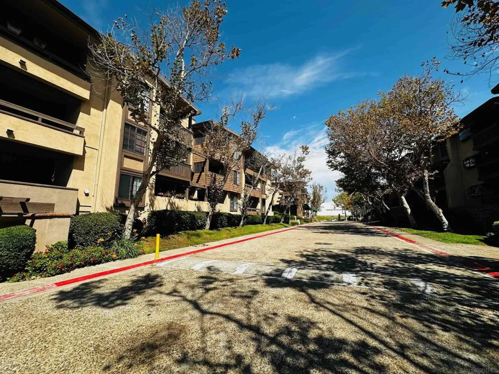 8870 Villa La Jolla Drive #213 San Diego, CA 92037