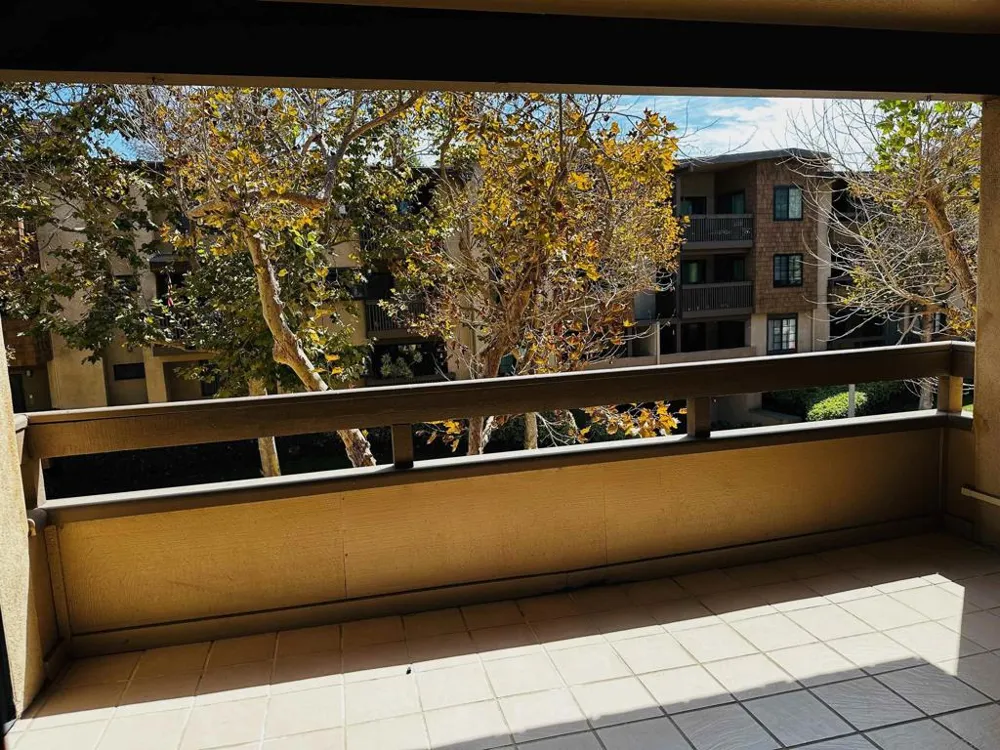 8870 Villa La Jolla Drive #213 San Diego, CA 92037
