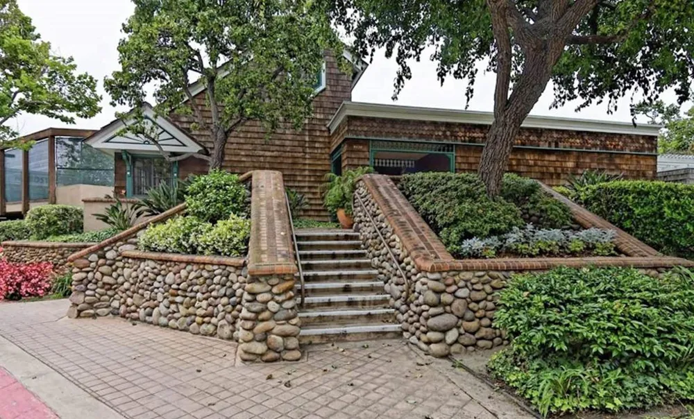 8870 Villa La Jolla Drive #213 San Diego, CA 92037