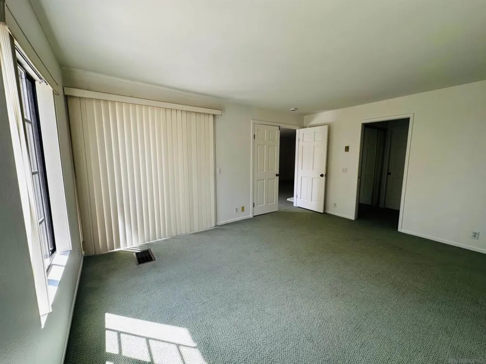 8870 Villa La Jolla Drive #213 San Diego, CA 92037