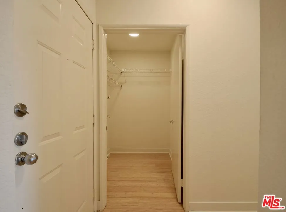 1348 Sierra Bonita Avenue Los Angeles, CA 90046