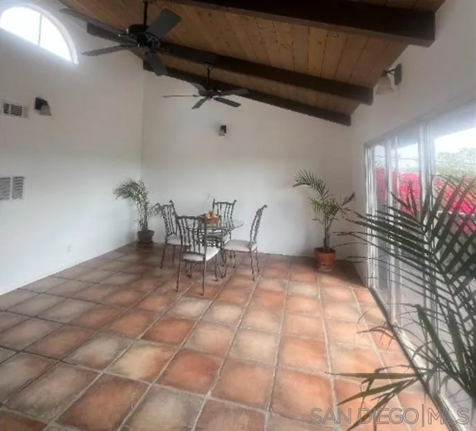 624 Schafer Place Escondido, CA 92025