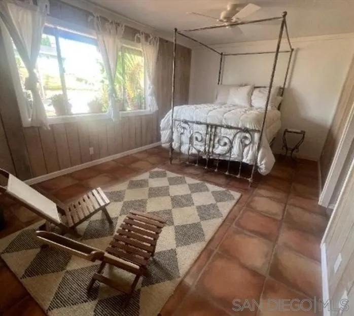 624 Schafer Place Escondido, CA 92025