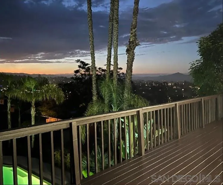 624 Schafer Place Escondido, CA 92025