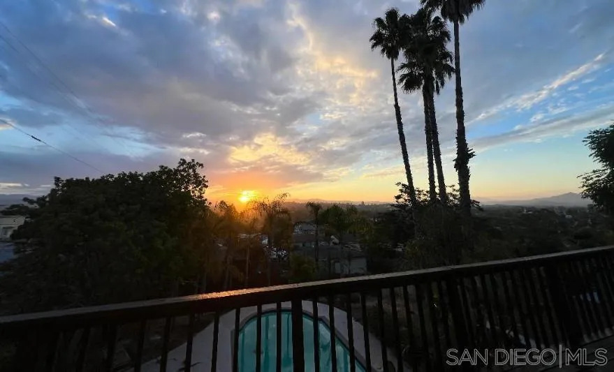 624 Schafer Place Escondido, CA 92025