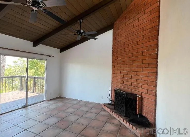 624 Schafer Place Escondido, CA 92025