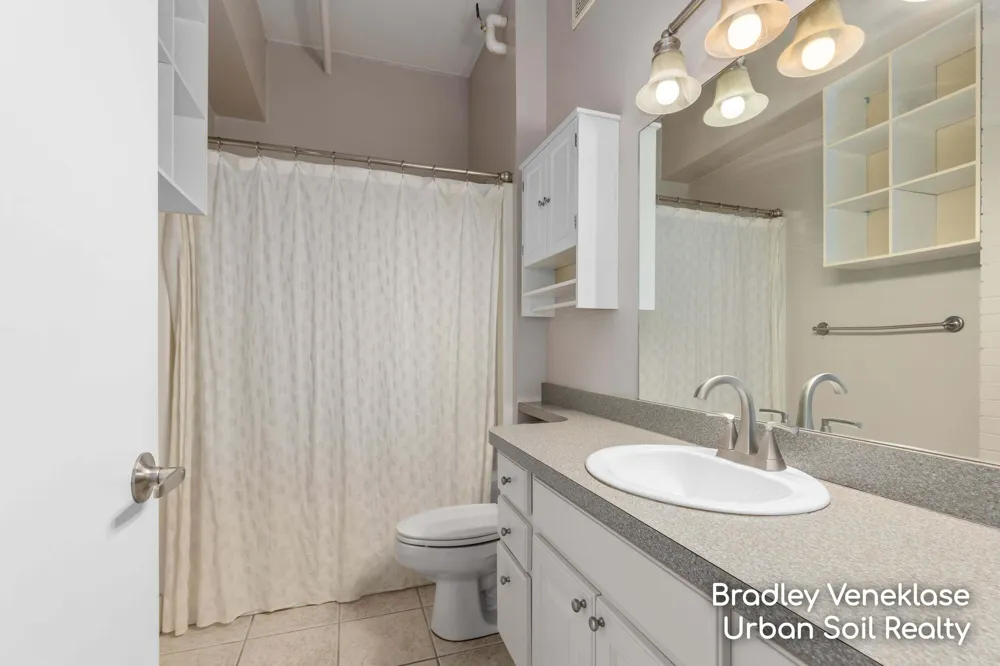 600 Broadway Avenue NW #131 Grand Rapids, MI 49504