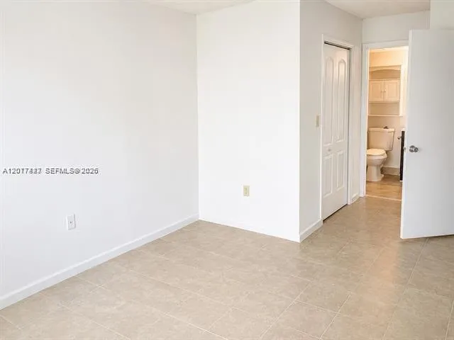 7235 NW 179th St #101 Hialeah, FL 33015