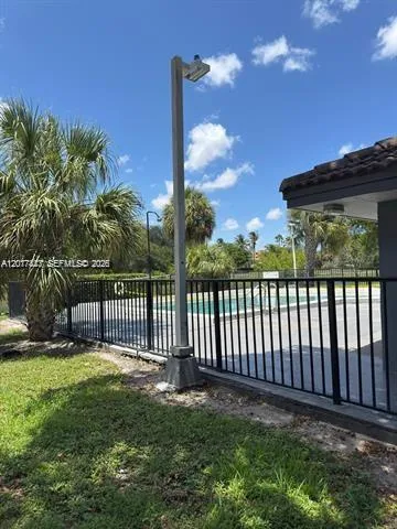 7235 NW 179th St #101 Hialeah, FL 33015