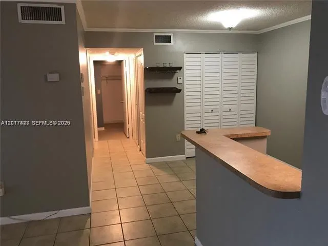 7235 NW 179th St #101 Hialeah, FL 33015
