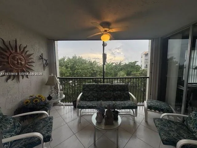 3910 Inverrary Blvd #603-B Lauderhill, FL 33319