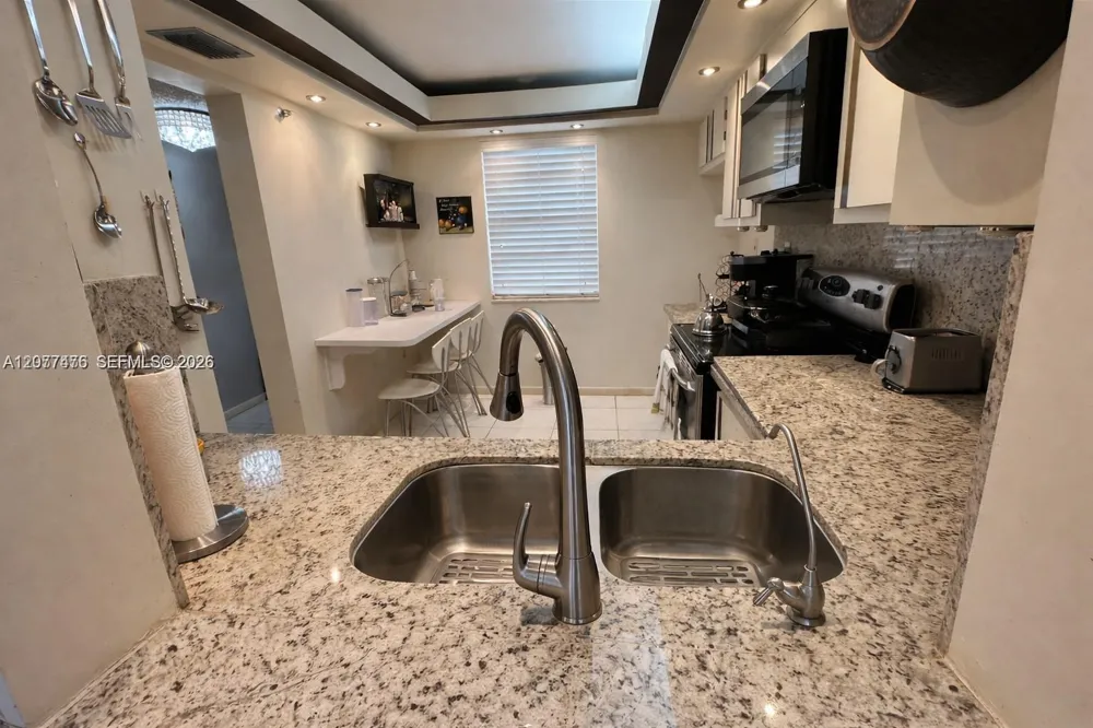 3910 Inverrary Blvd #603-B Lauderhill, FL 33319