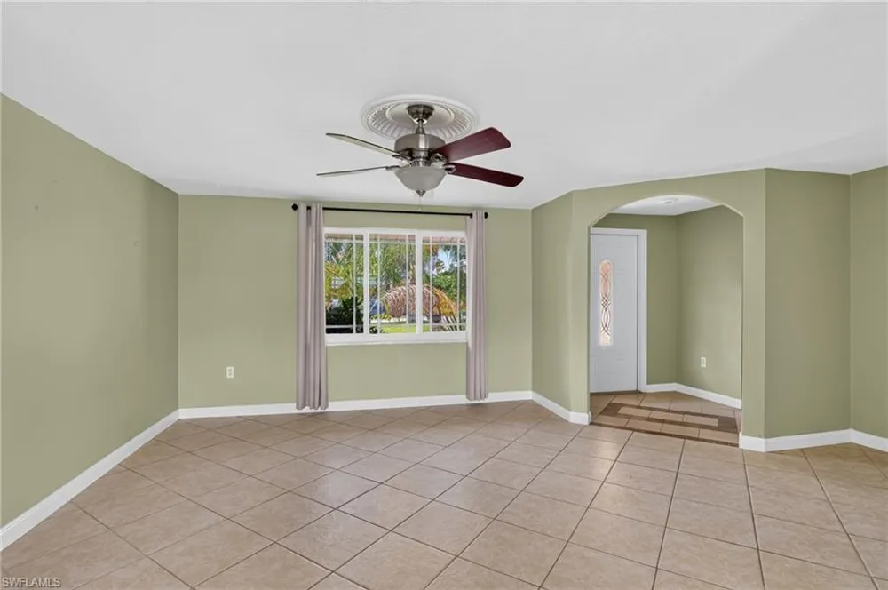 1802 Lakeview Boulevard North Fort Myers, FL 33903