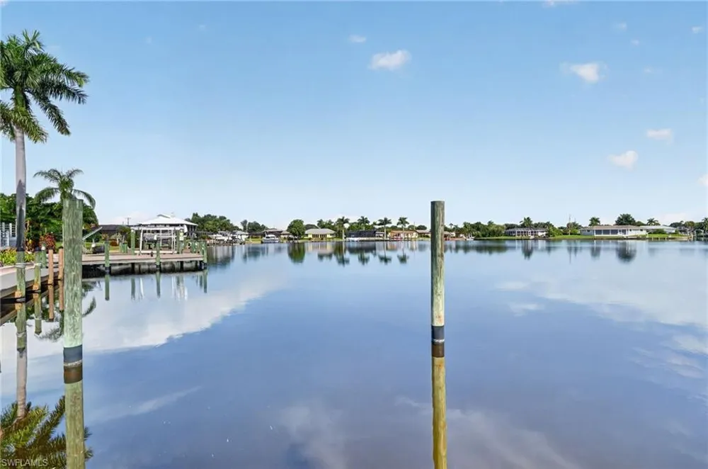 1802 Lakeview Boulevard North Fort Myers, FL 33903