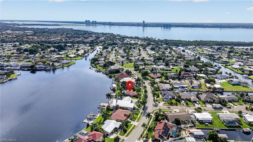 1802 Lakeview Boulevard North Fort Myers, FL 33903
