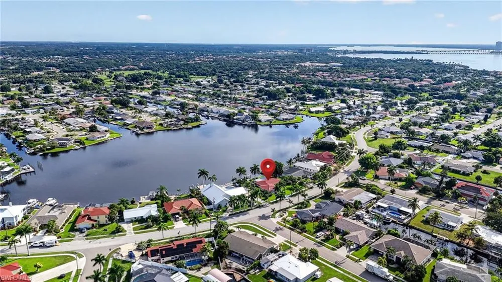 1802 Lakeview Boulevard North Fort Myers, FL 33903