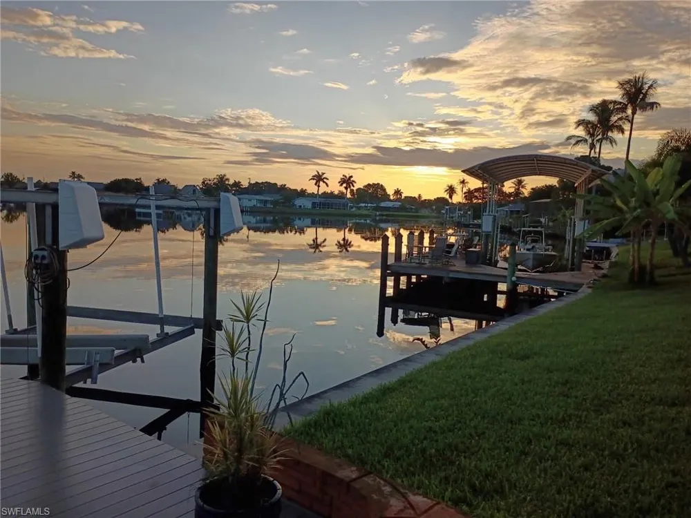1802 Lakeview Boulevard North Fort Myers, FL 33903
