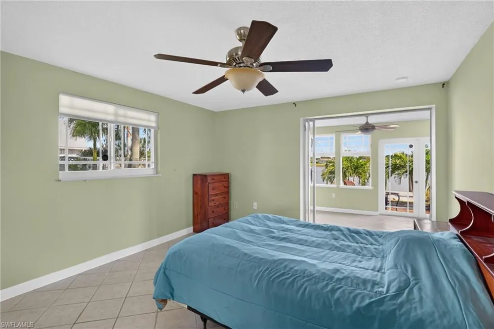 1802 Lakeview Boulevard North Fort Myers, FL 33903