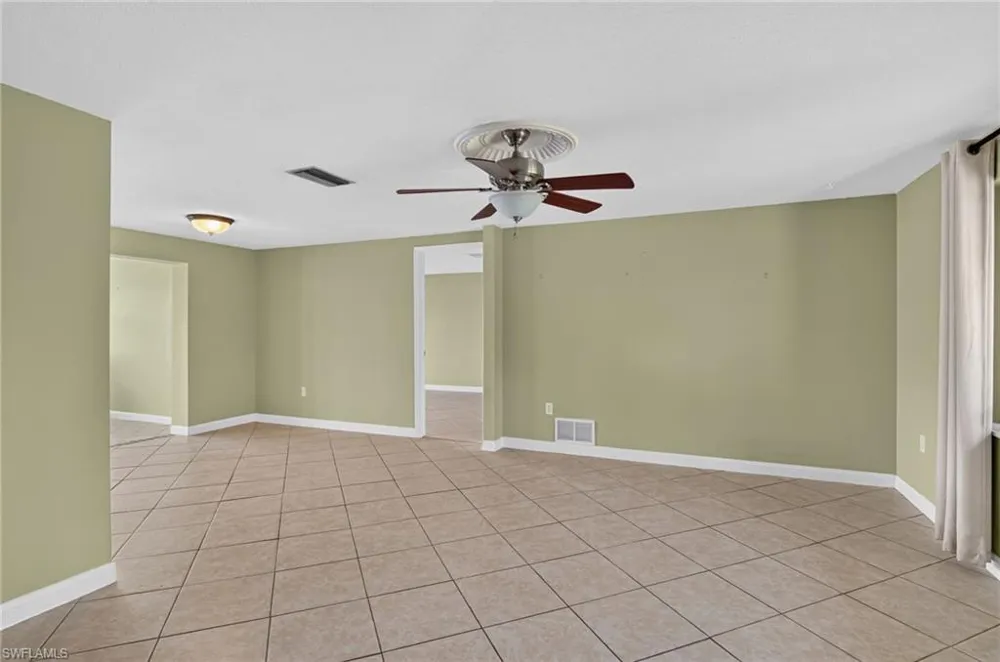 1802 Lakeview Boulevard North Fort Myers, FL 33903