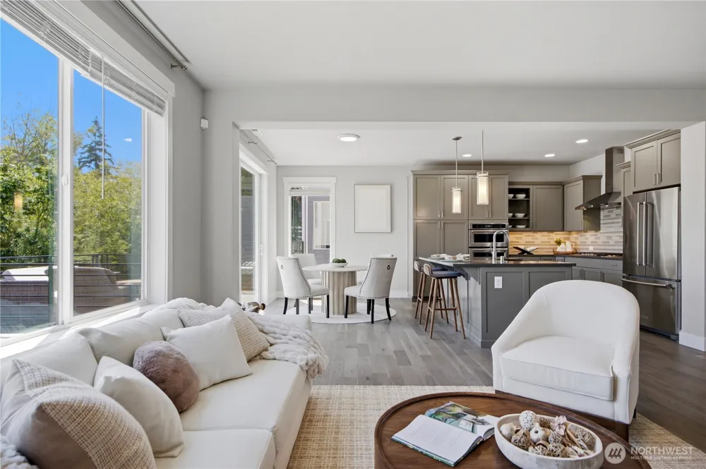 20360 132nd Avenue NE Woodinville, WA 98072