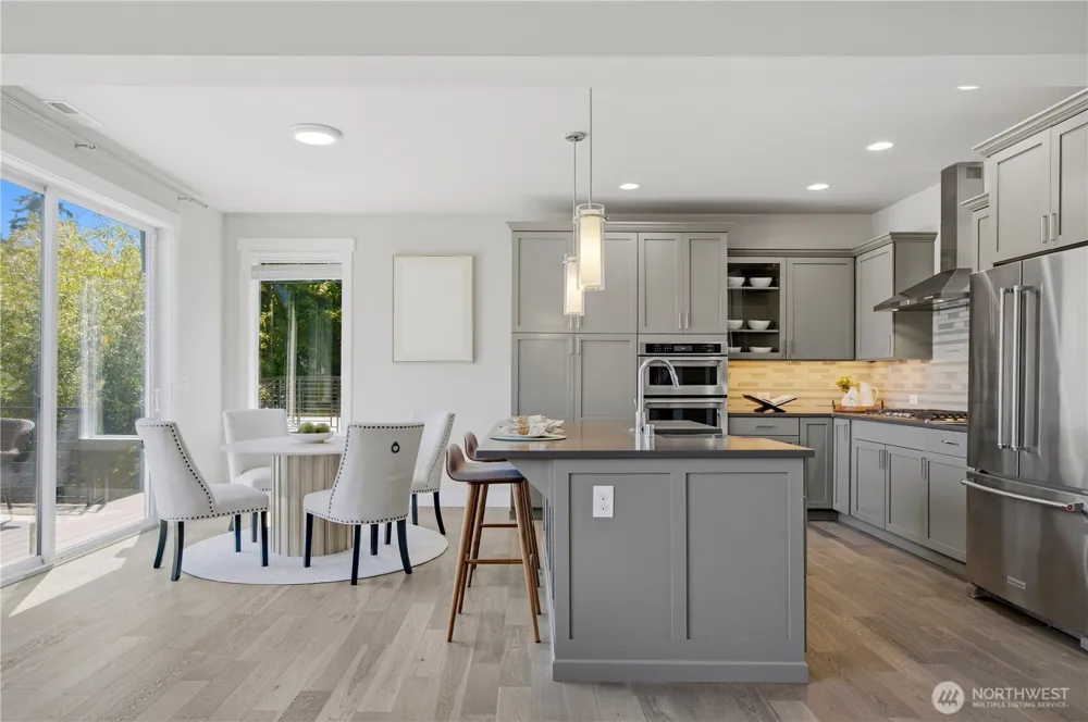 20360 132nd Avenue NE Woodinville, WA 98072