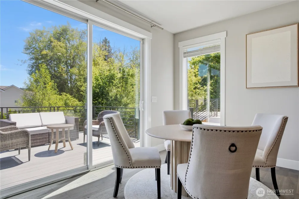 20360 132nd Avenue NE Woodinville, WA 98072