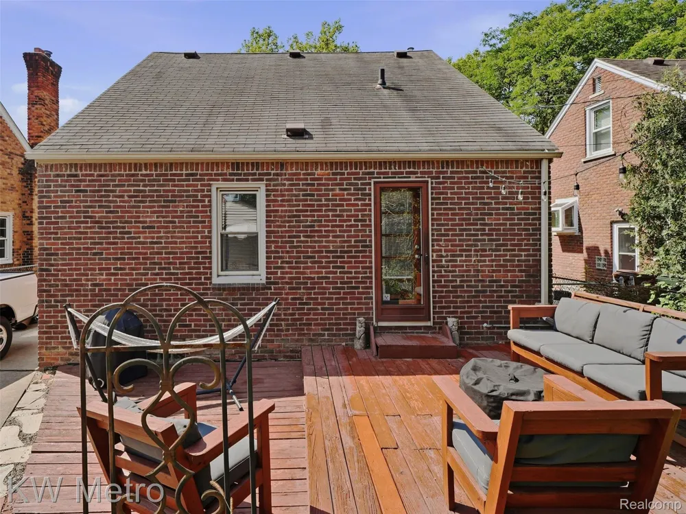 2048 Anita Avenue Grosse Pointe Woods City, MI 48236
