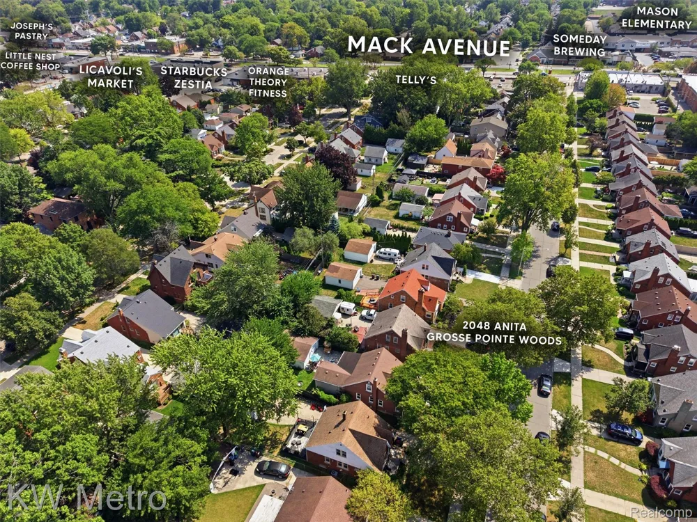 2048 Anita Avenue Grosse Pointe Woods City, MI 48236