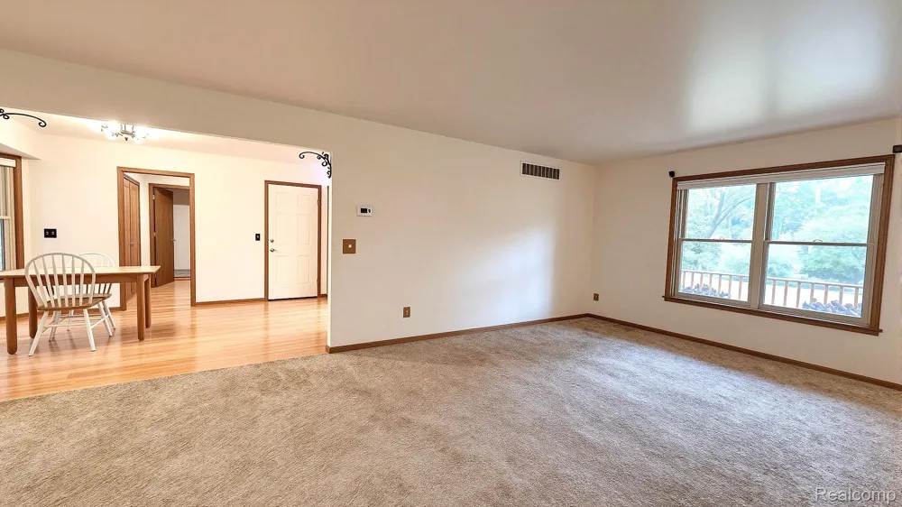 9929 Sienna Court Hamburg Township, MI 48169