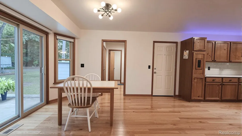9929 Sienna Court Hamburg Township, MI 48169