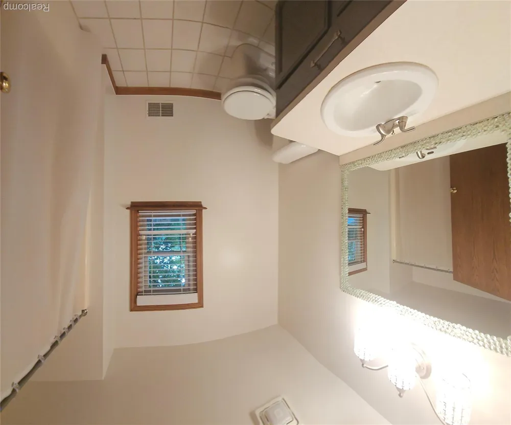 9929 Sienna Court Hamburg Township, MI 48169