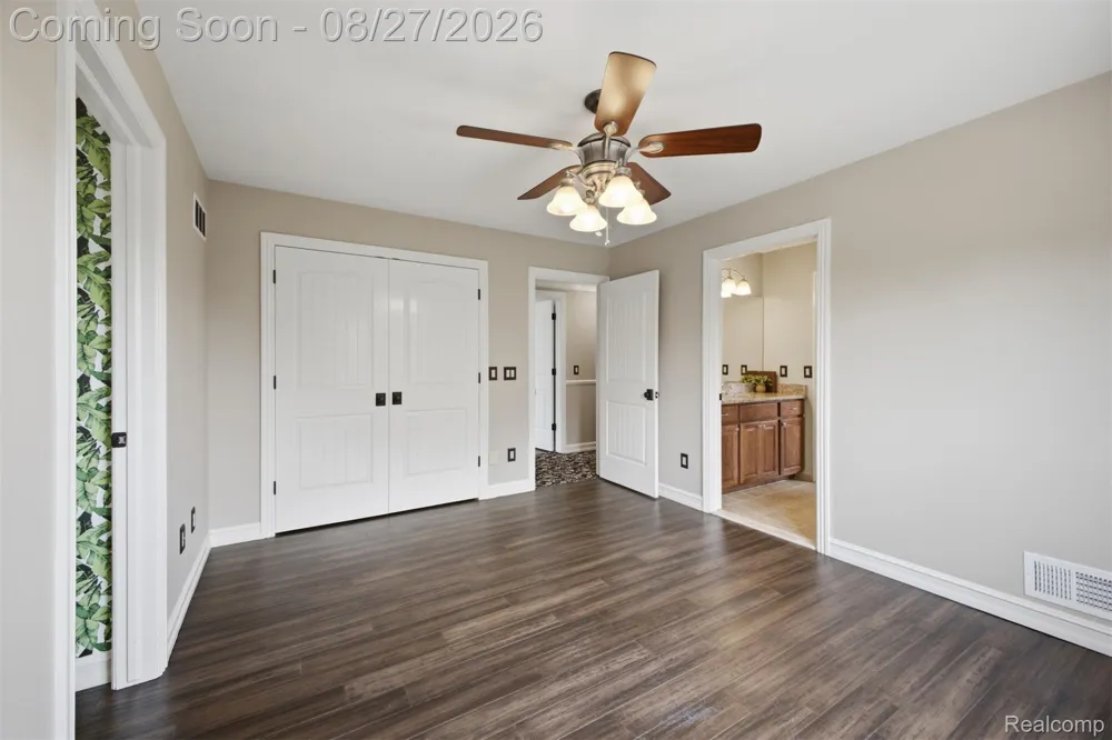 22440 Darcey Court Novi City, MI 48374