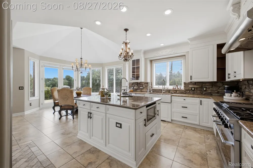 22440 Darcey Court Novi City, MI 48374
