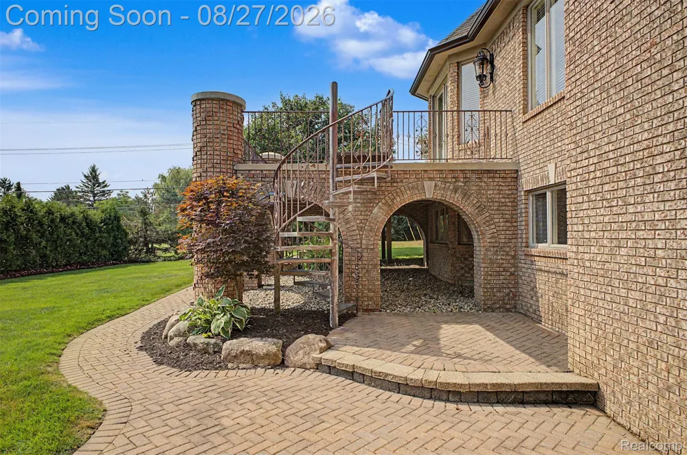 22440 Darcey Court Novi City, MI 48374