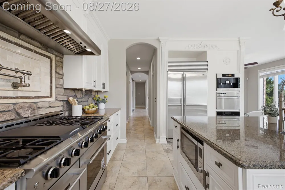 22440 Darcey Court Novi City, MI 48374
