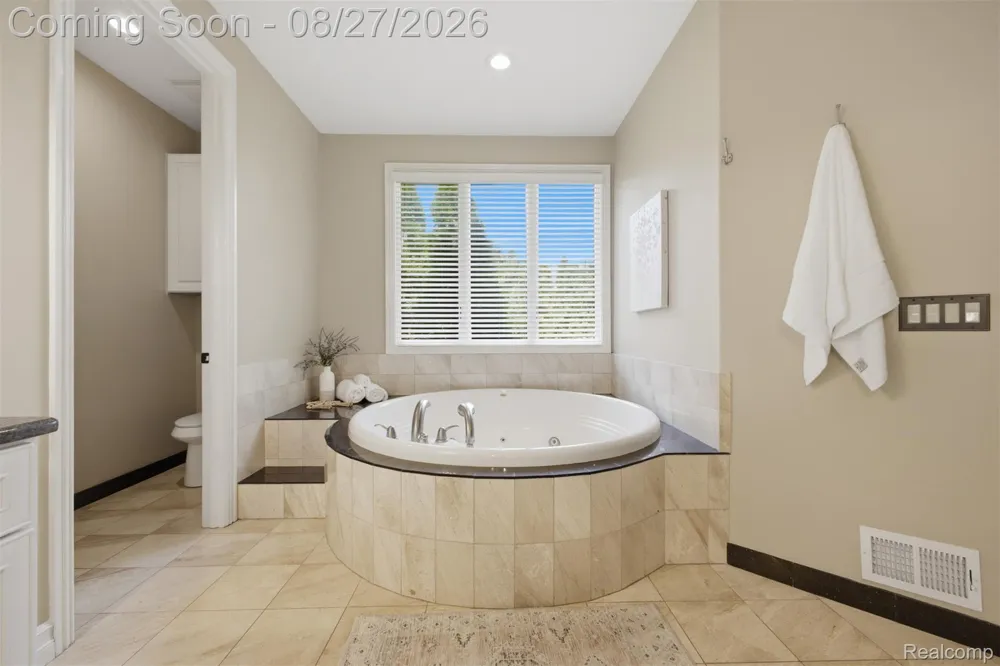 22440 Darcey Court Novi City, MI 48374