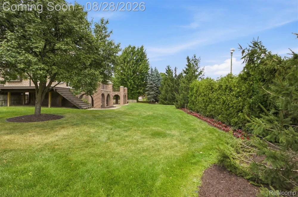 22440 Darcey Court Novi City, MI 48374