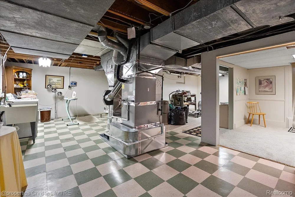341 Westwood Drive Bloomfield Hills City, MI 48301