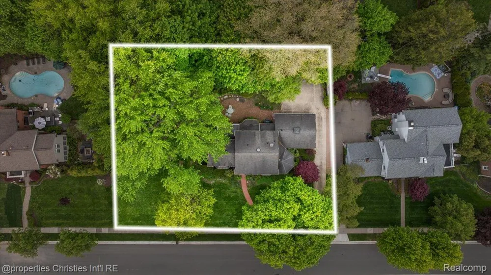 341 Westwood Drive Bloomfield Hills City, MI 48301