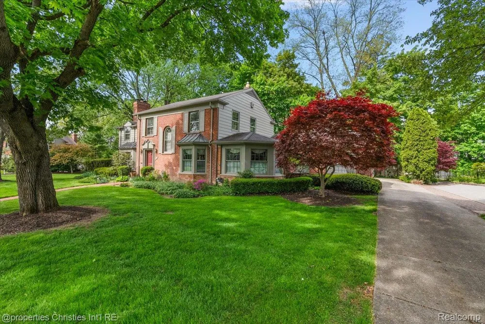 341 Westwood Drive Bloomfield Hills City, MI 48301